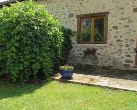 Graffeuil بيت للعطل Busserolles