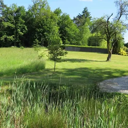 Graffeuil بيت للعطل *