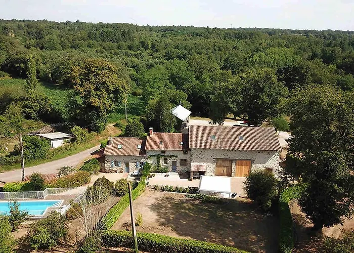 Nyaraló Graffeuil *